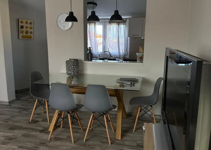 Private Modern Apartment