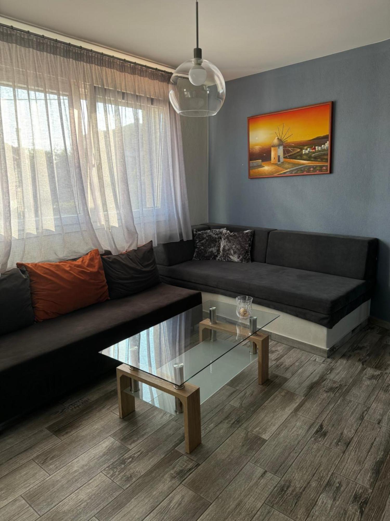 Private Modern Apartment Nea Roda